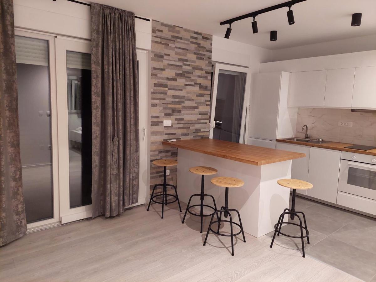 La Ferie Apartment Макарска Екстериор снимка
