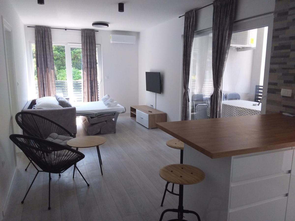 La Ferie Apartment Макарска Екстериор снимка